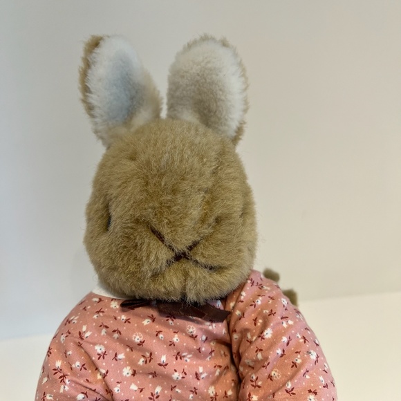 Vintage Charm Plush Mommy With Two Baby Bunnies Stuffed Toy - Picture 6 of 11